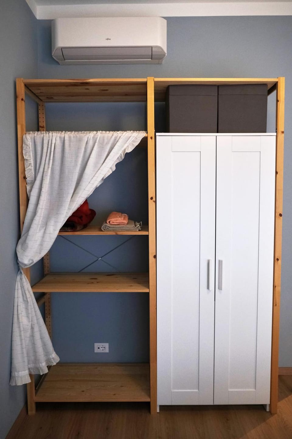 Other, Photo of the whole room, Decorative detail, Bedroom