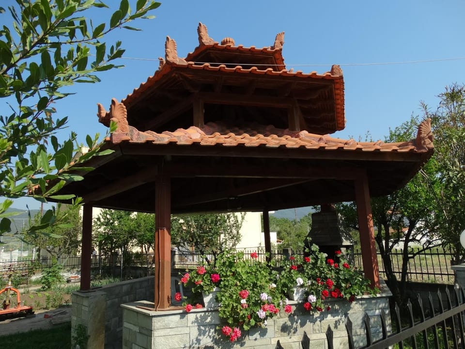 BBQ facilities, Garden