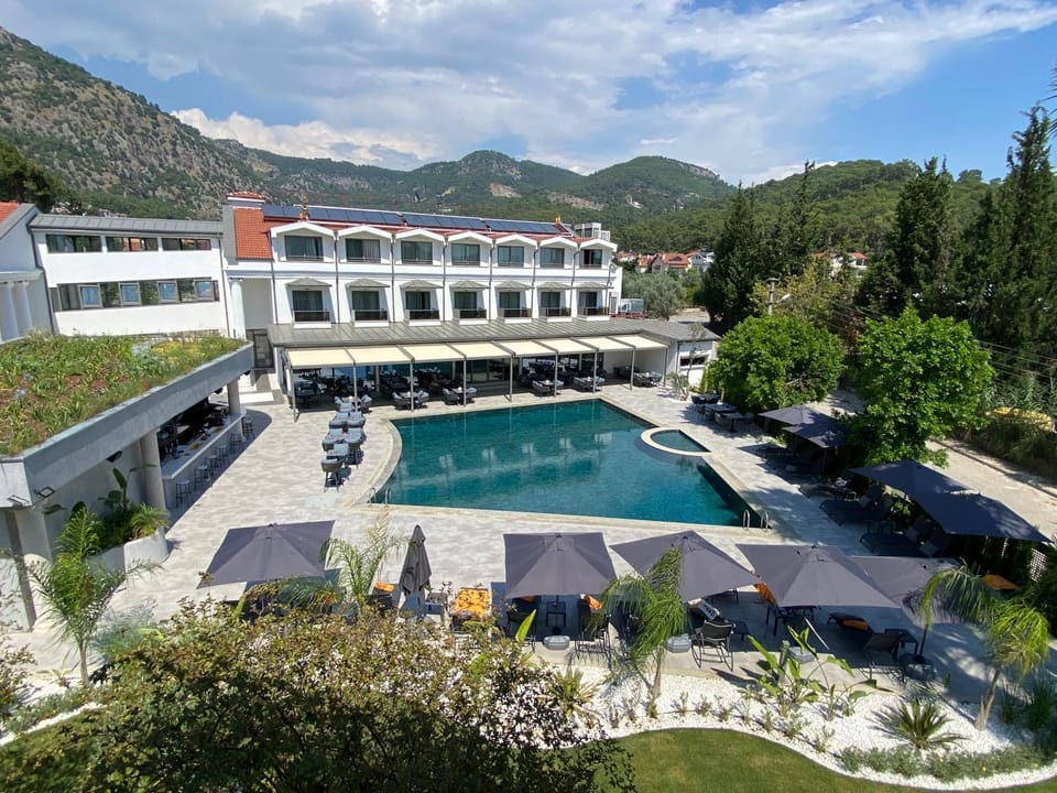 Property building, Swimming pool