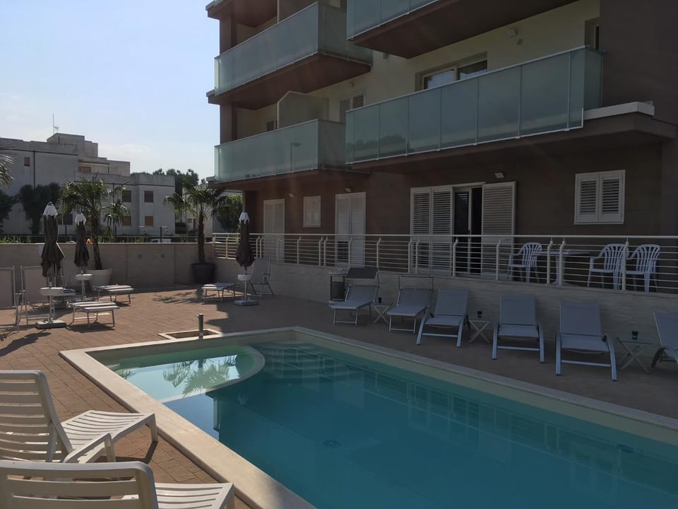 Pool view, Swimming pool