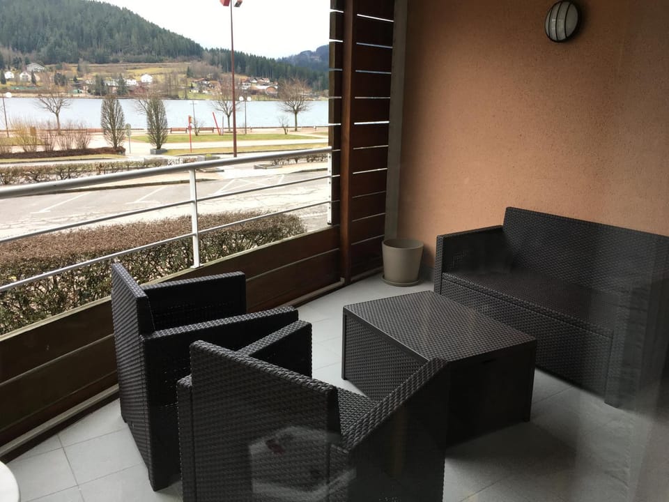 Patio, Spring, Lake view