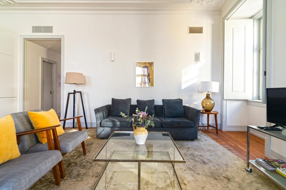 Bacalhoeiros 99 - Beautiful and bright Apartment @ Baixa, Chiado Apartment in Lisbon