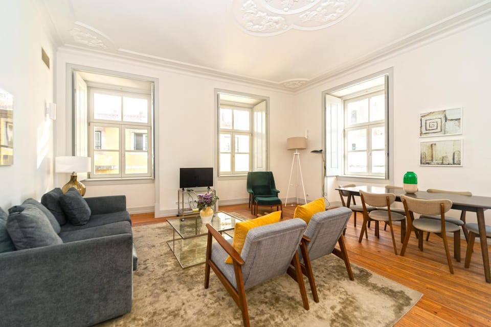 Bacalhoeiros 99 - Beautiful and bright Apartment @ Baixa, Chiado Apartment in Lisbon