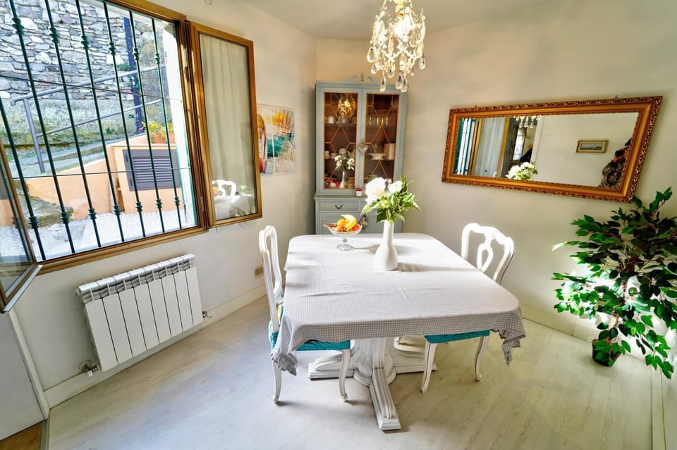 Lounge or bar, Breakfast