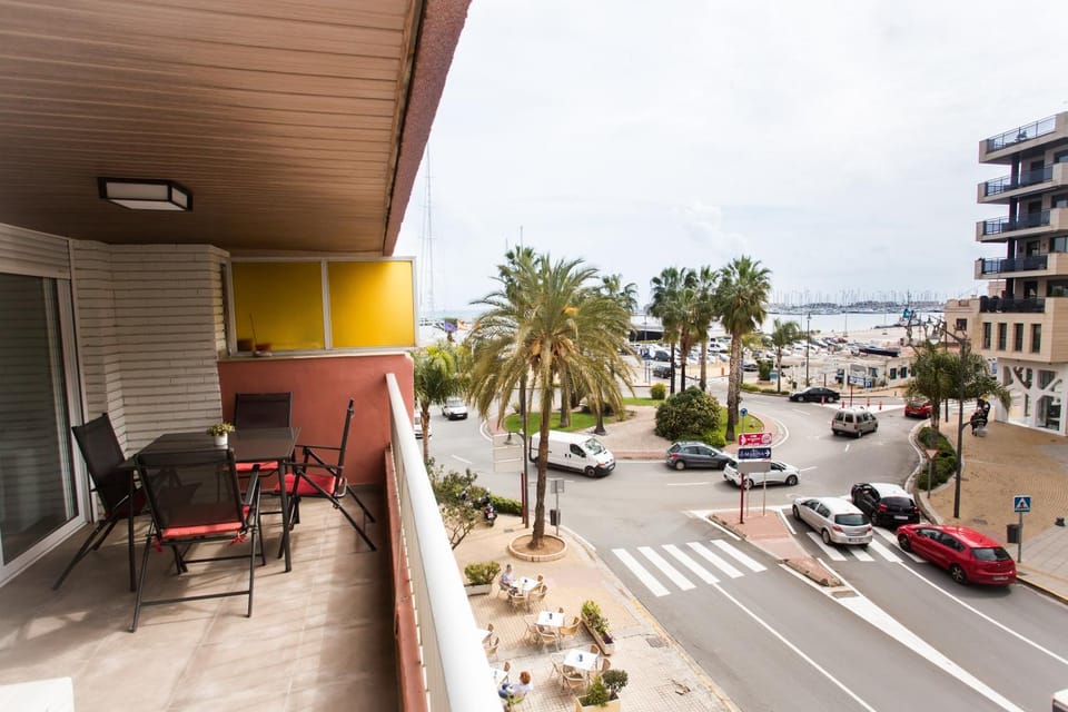 Balcony/Terrace, City view, Street view