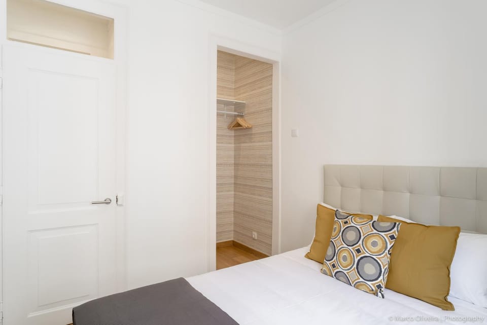 Bedroom, Family