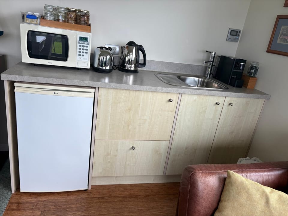 Coffee/tea facilities, Kitchen or kitchenette