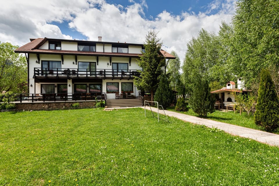 Property building, Restaurant/places to eat, Children play ground, Garden, View (from property/room), View (from property/room), Balcony/Terrace, Garden view