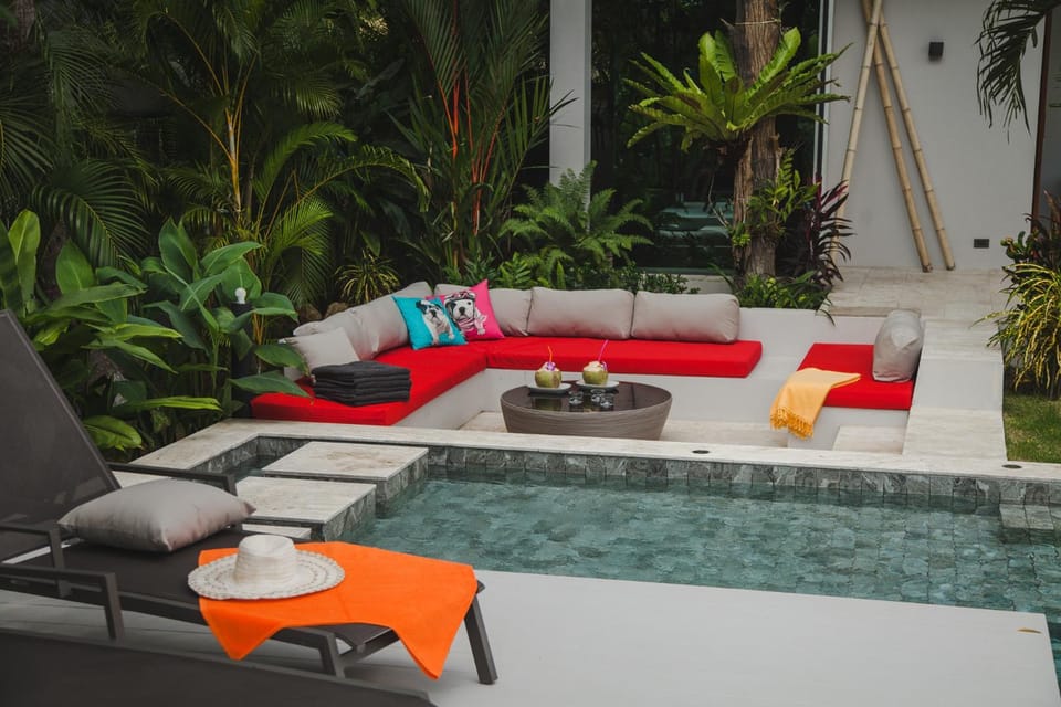 Garden, Garden, Balcony/Terrace, Seating area, Swimming pool, Swimming pool