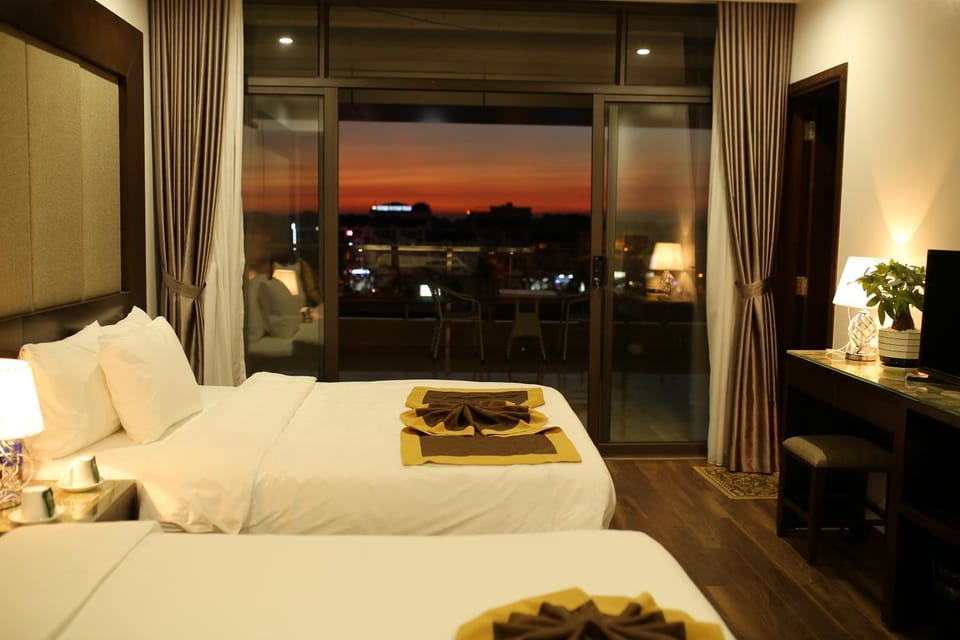 Moc Tra Hotel Tuan Chau Hạ Long Hotel in Laos