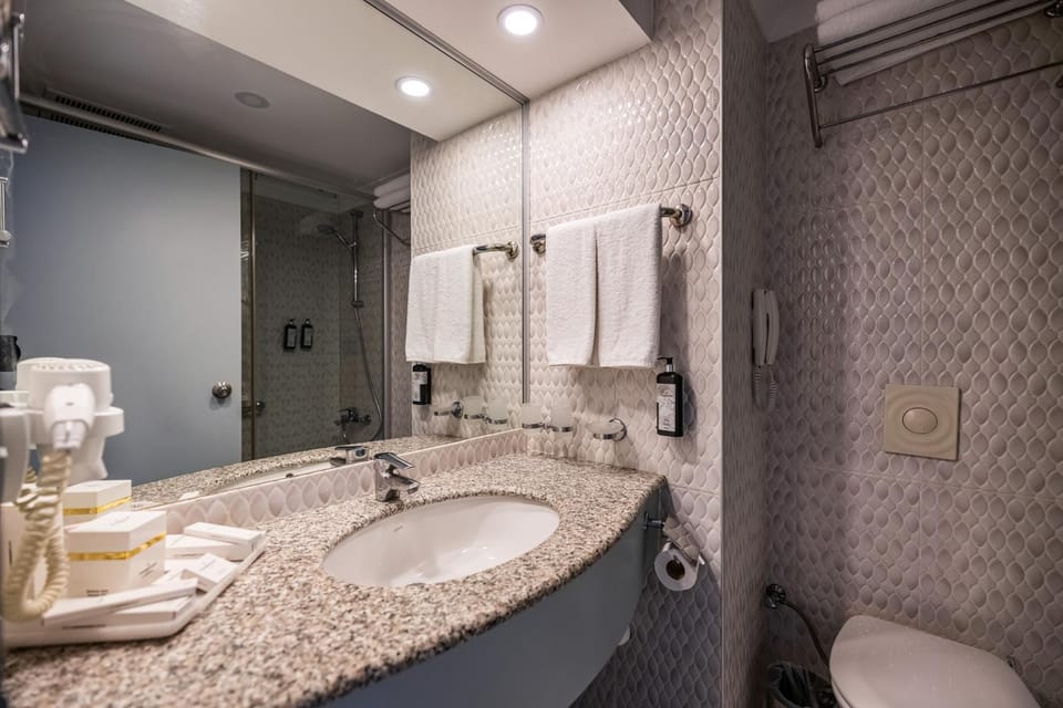Toilet, Bathroom