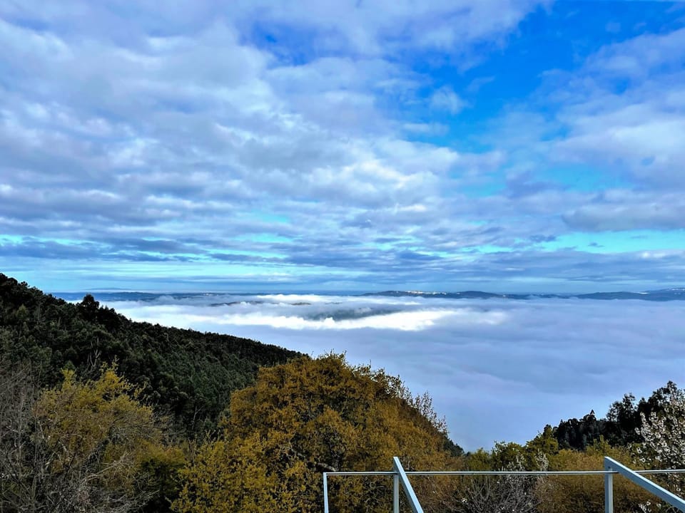 Balcony/Terrace, Mountain view, Mountain view