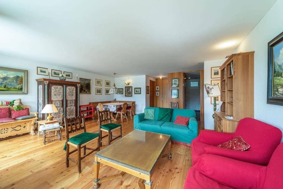 Communal lounge/ TV room, Living room