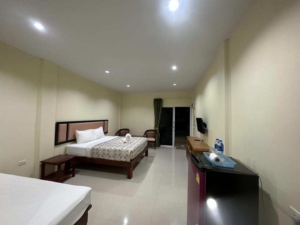 ไออุ่นรีสอร์ท Resort in Prachuap Khiri Khan, Thailand