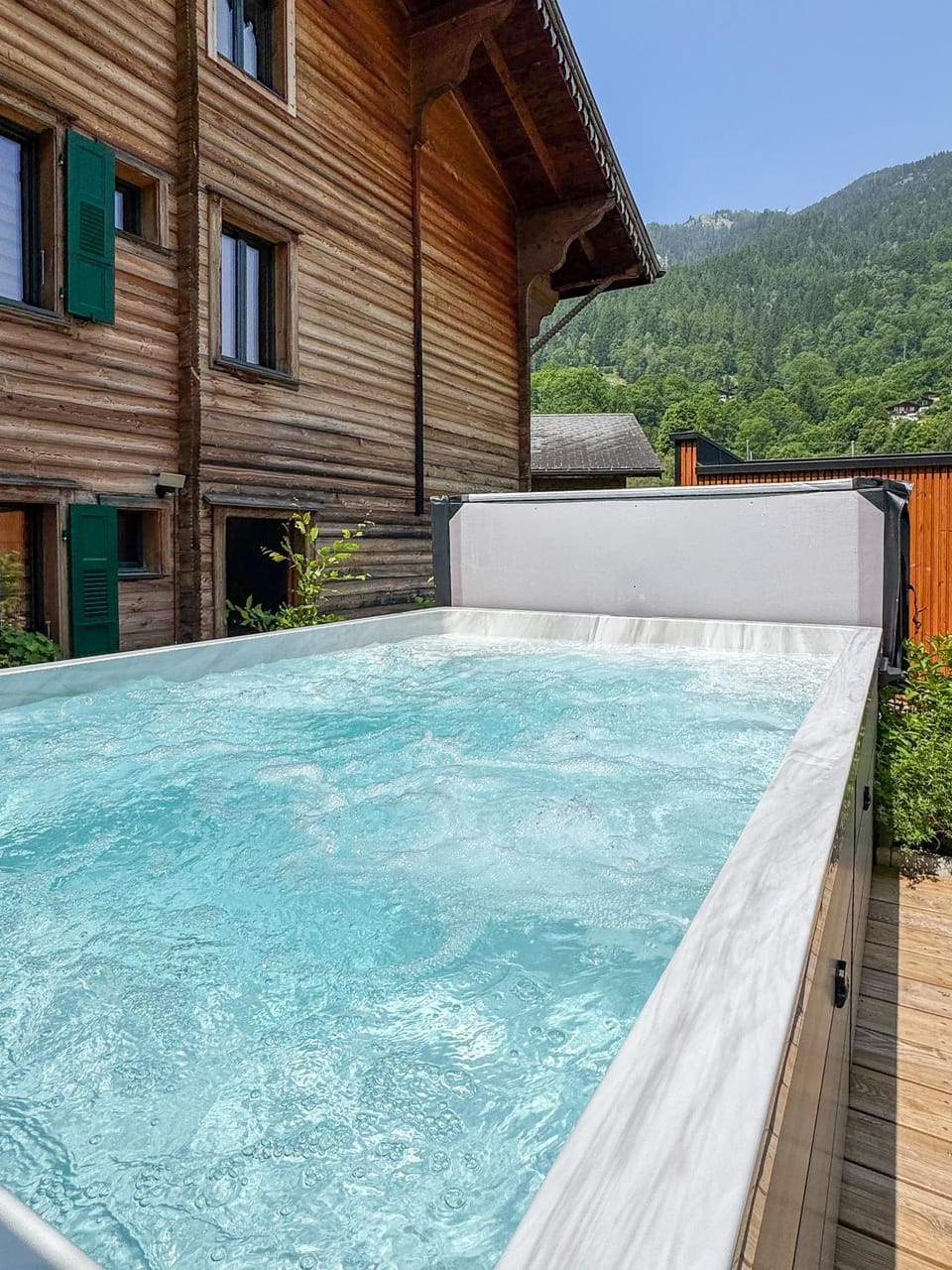 Swimming pool