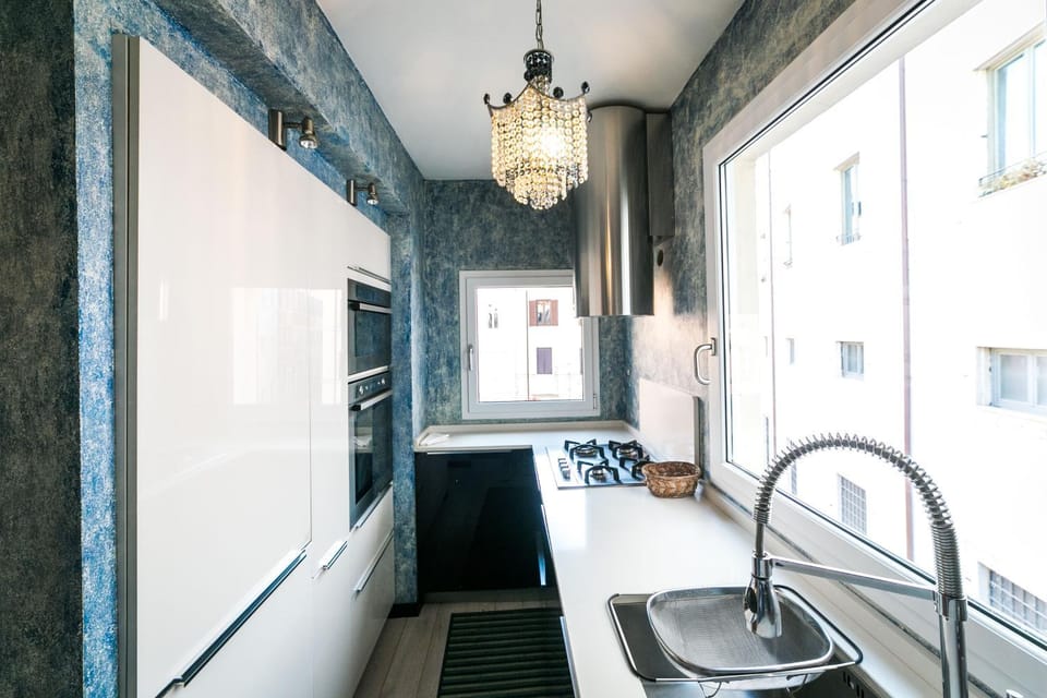 Kitchen or kitchenette