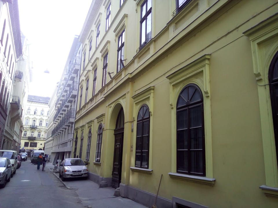 Property building, Day, Neighbourhood, Street view