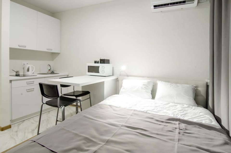 Kitchen or kitchenette, Photo of the whole room, Bedroom