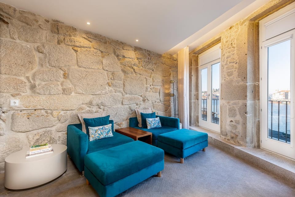View (from property/room), Living room, Seating area