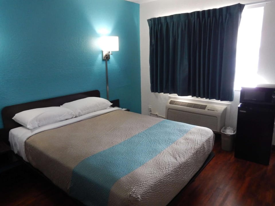 Photo of the whole room, On site