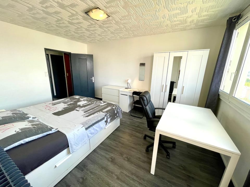 Belle chambre privée en colocation G Apartment in Villeurbanne