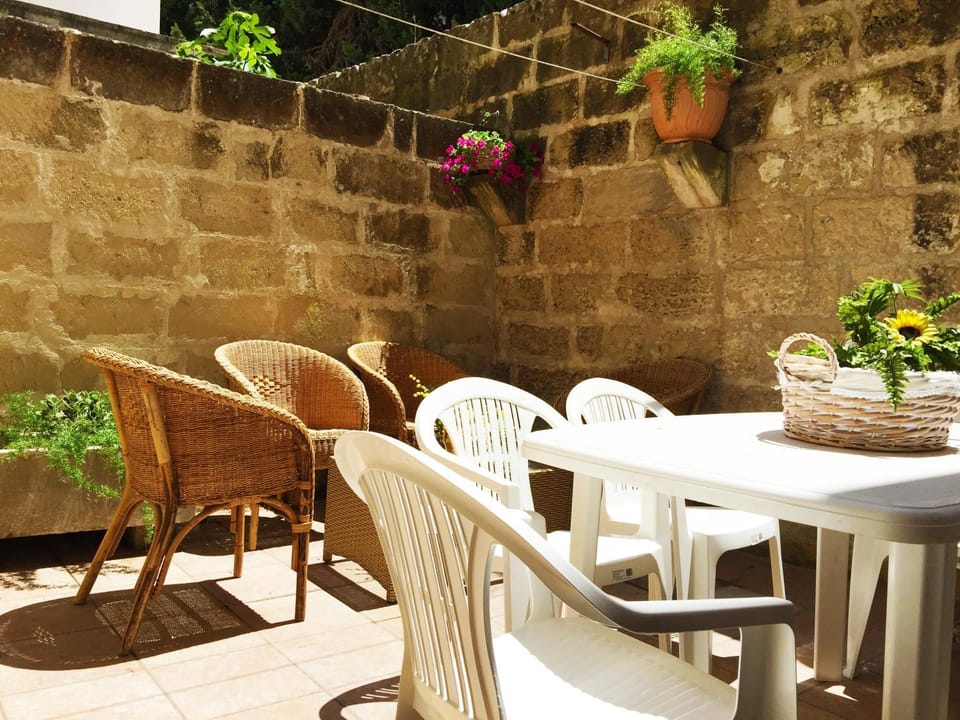 Patio, Garden