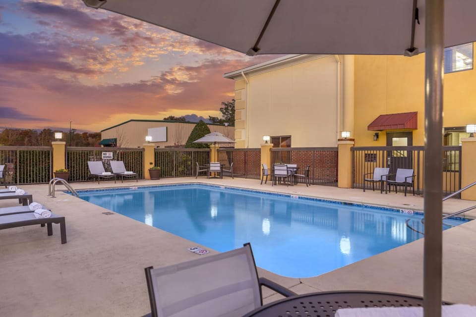 Pool view, Swimming pool