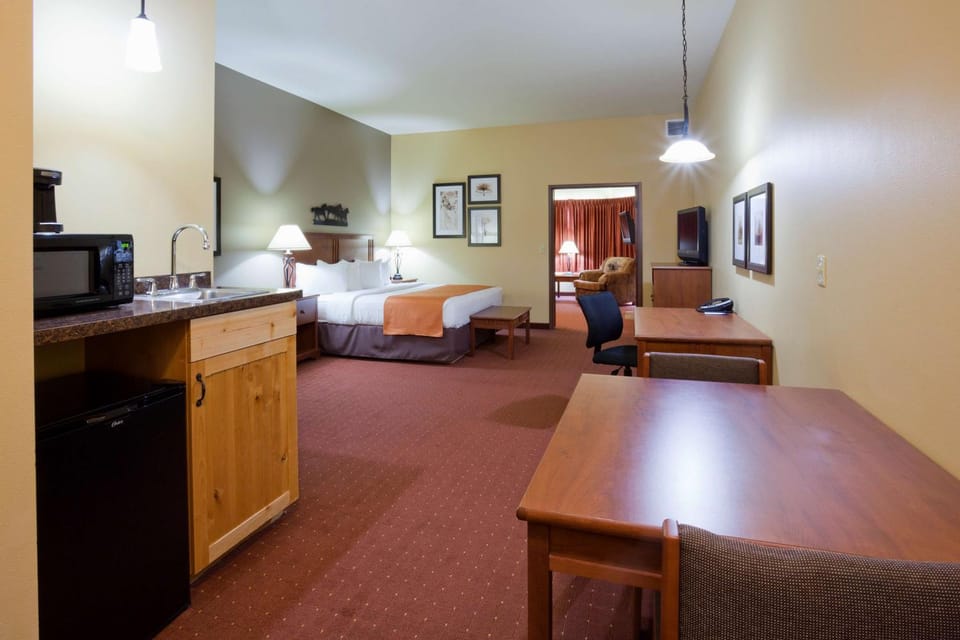 Photo of the whole room, On site