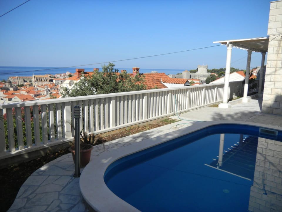Pool view, Swimming pool