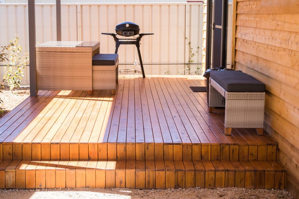 Property building, BBQ facilities, Balcony/Terrace
