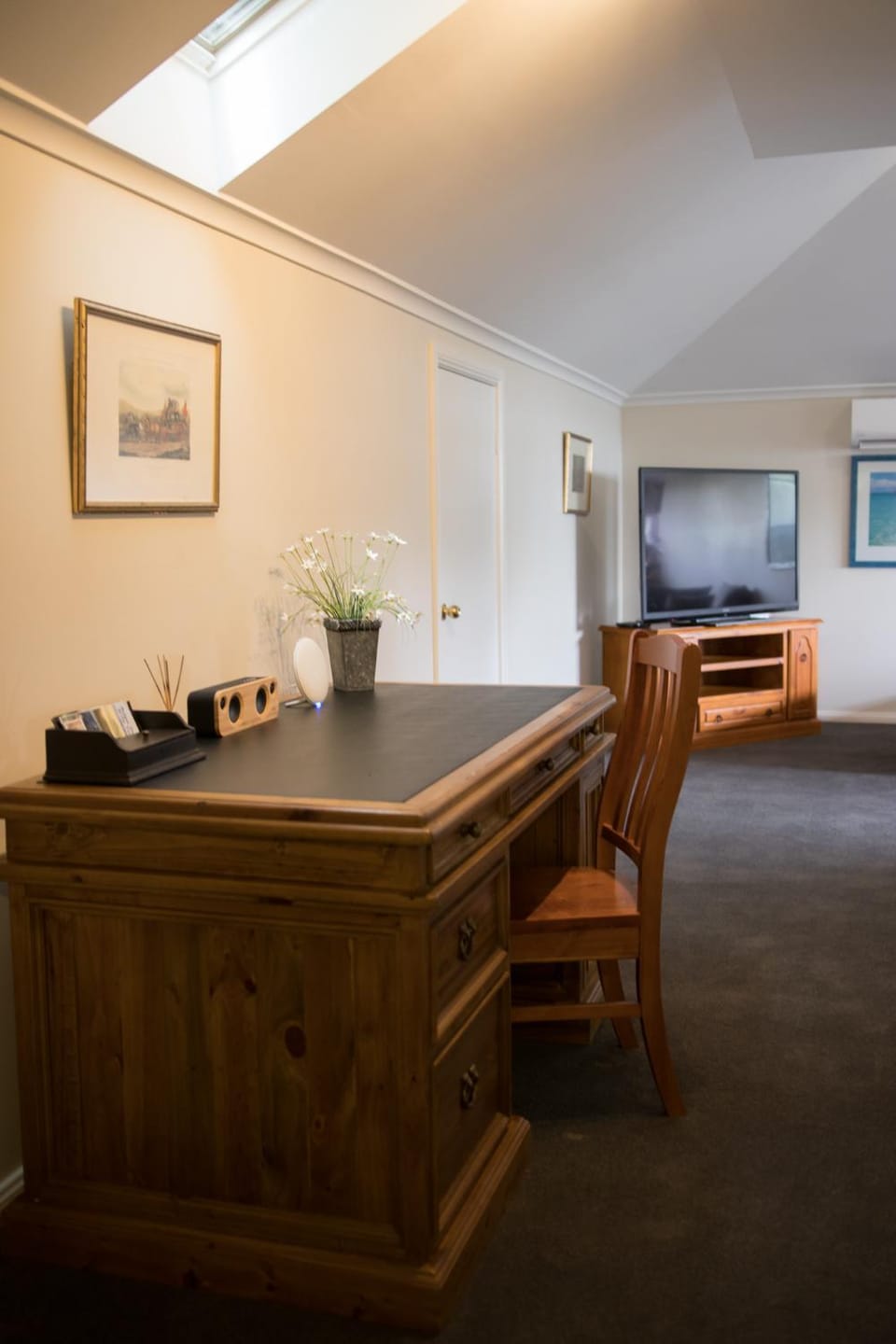 Living room, Seating area, Area and facilities
