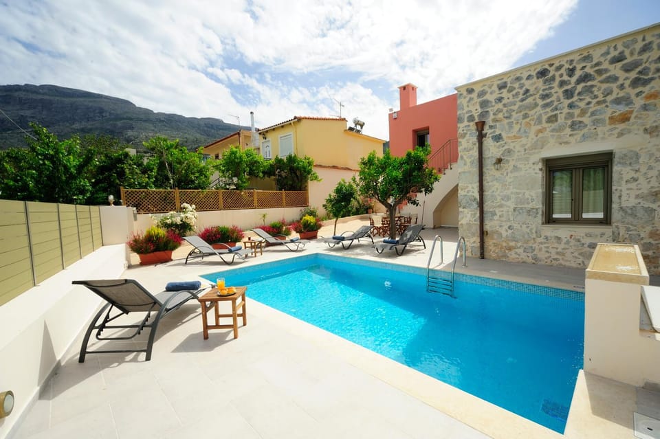 Property building, Swimming pool