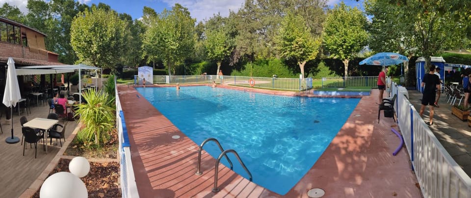 Balcony/Terrace, Swimming pool