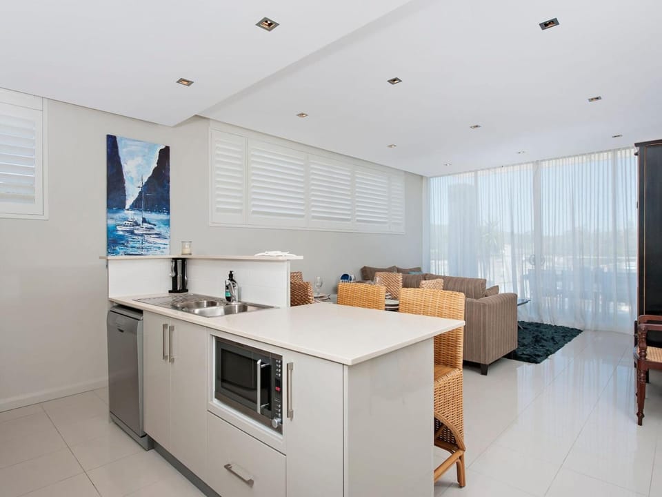 Aura Apartments Unit 12 59 Shoal Bay Road Apartment in Shoal Bay