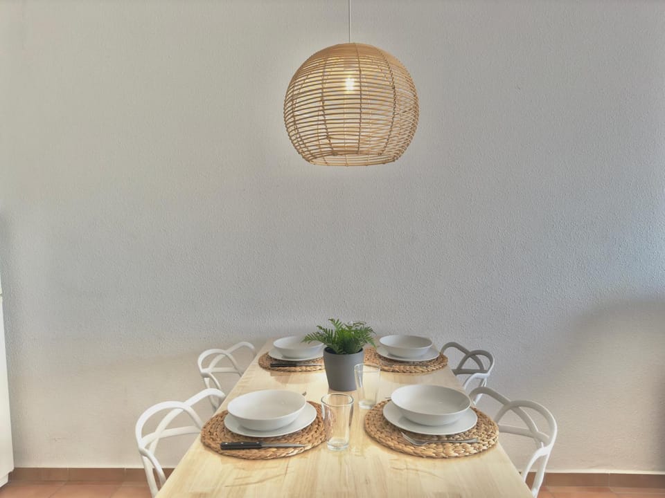 Dining area, Shopping Area