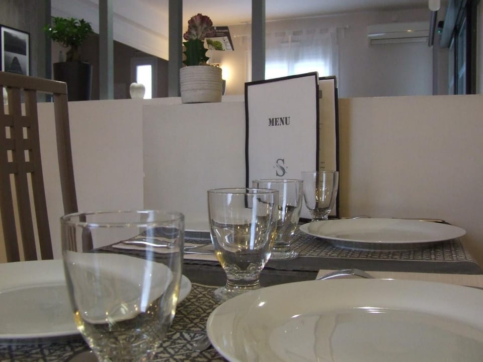 Le Sarac Hôtel Hotel in Occitanie
