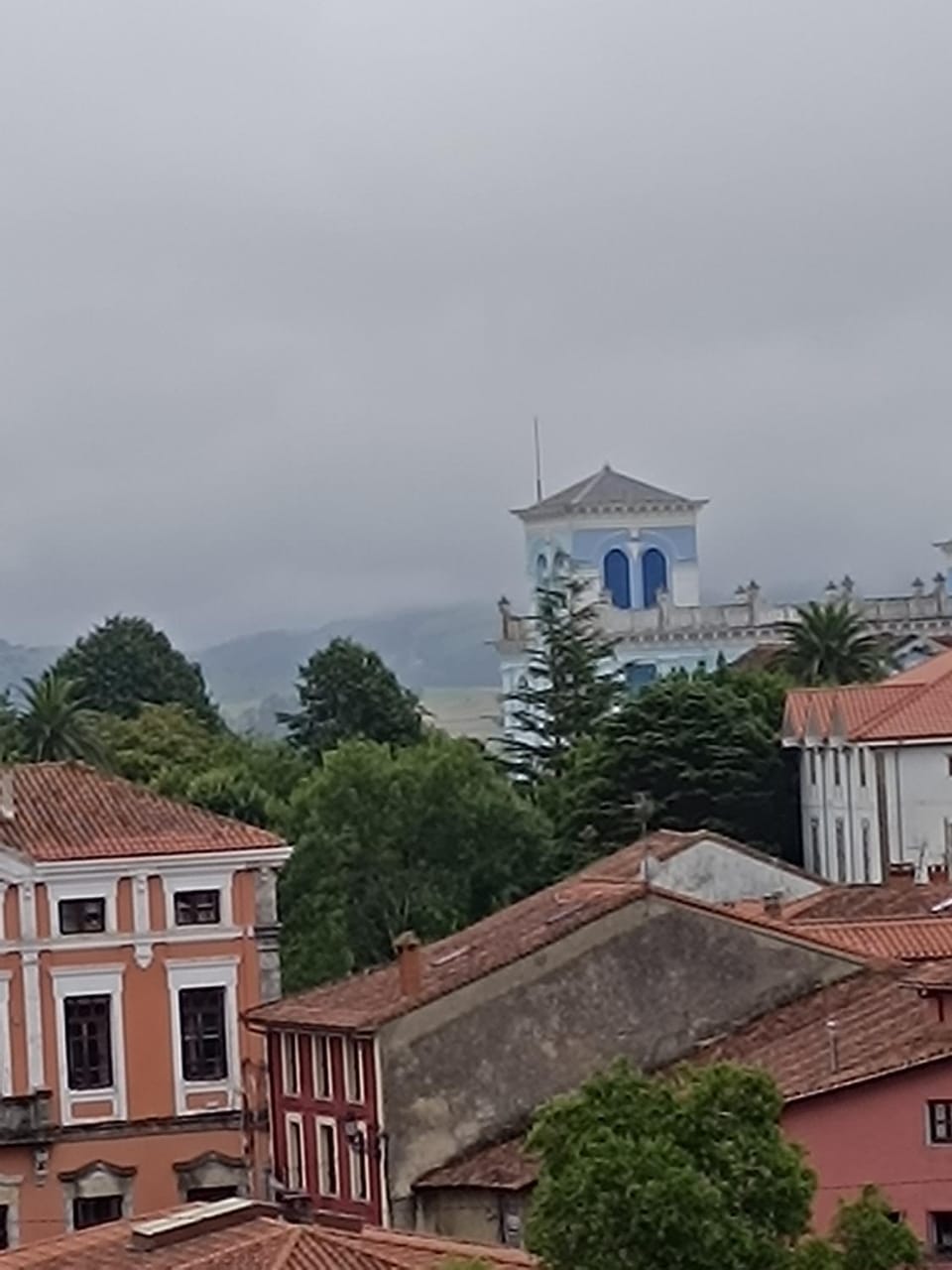 Nearby landmark, Natural landscape