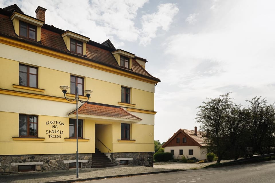 Property building, Facade/entrance
