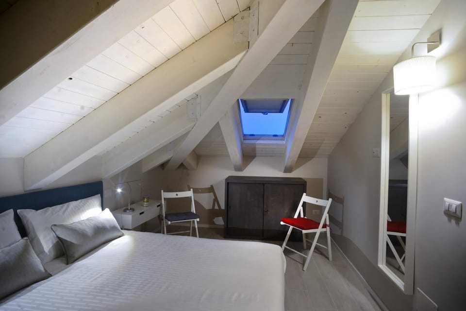 Bedroom, Family