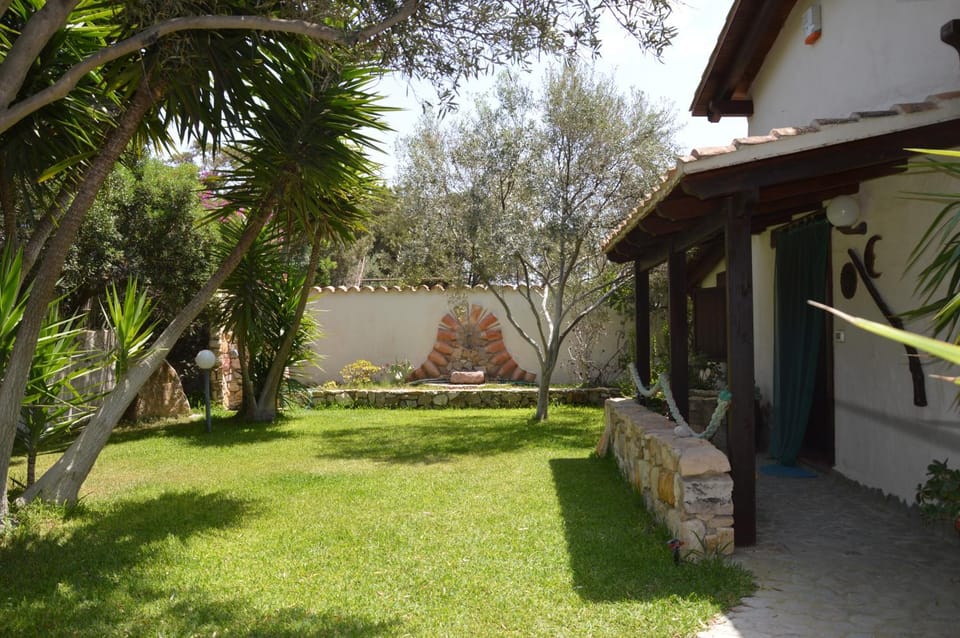 Giardino degli Ulivi House in Sardinia