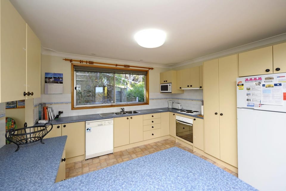 Fingal Beach House House in Fingal Bay