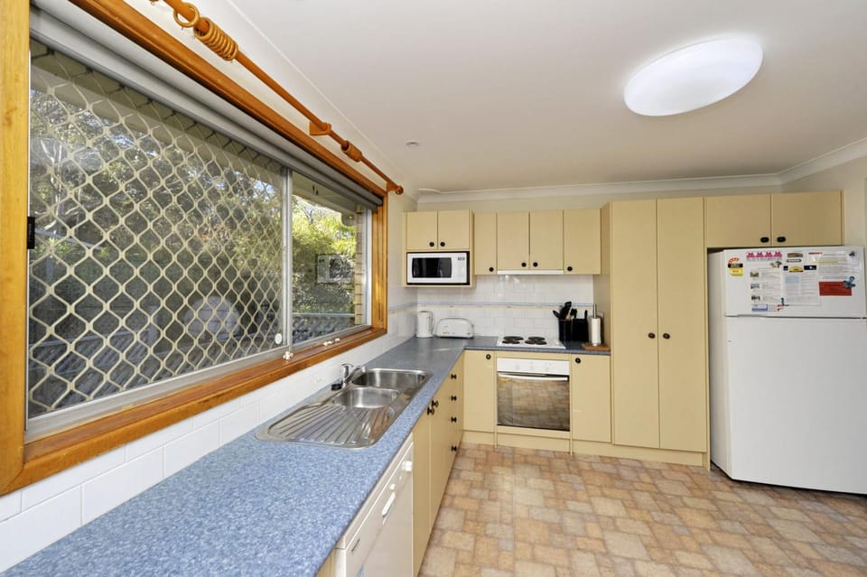 Fingal Beach House House in Fingal Bay