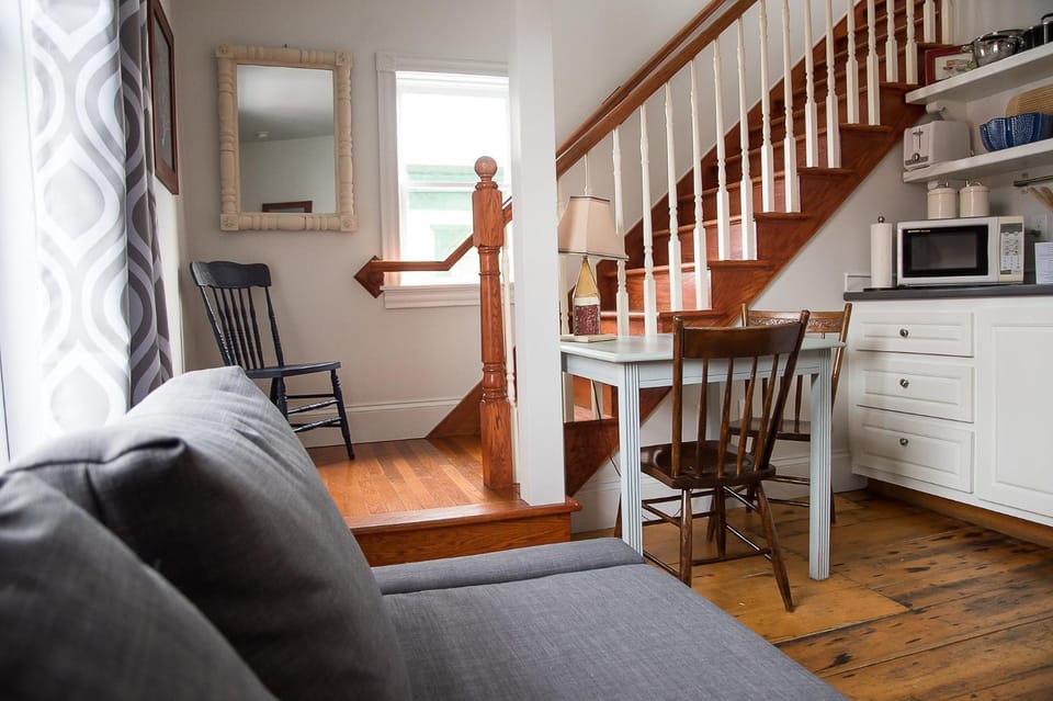 Salt Shaker Deli & Inn Bed and Breakfast in Lunenburg