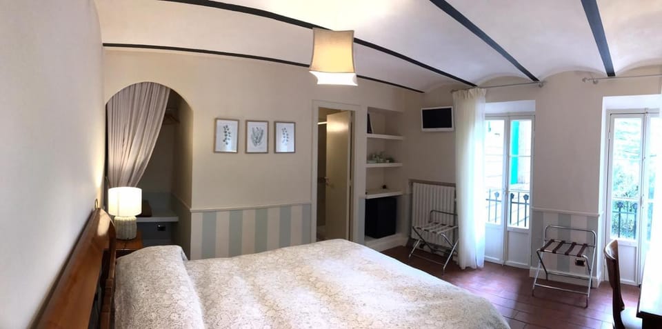 Villa delle Rose - Hotel Paradiso Bed and Breakfast in Marche