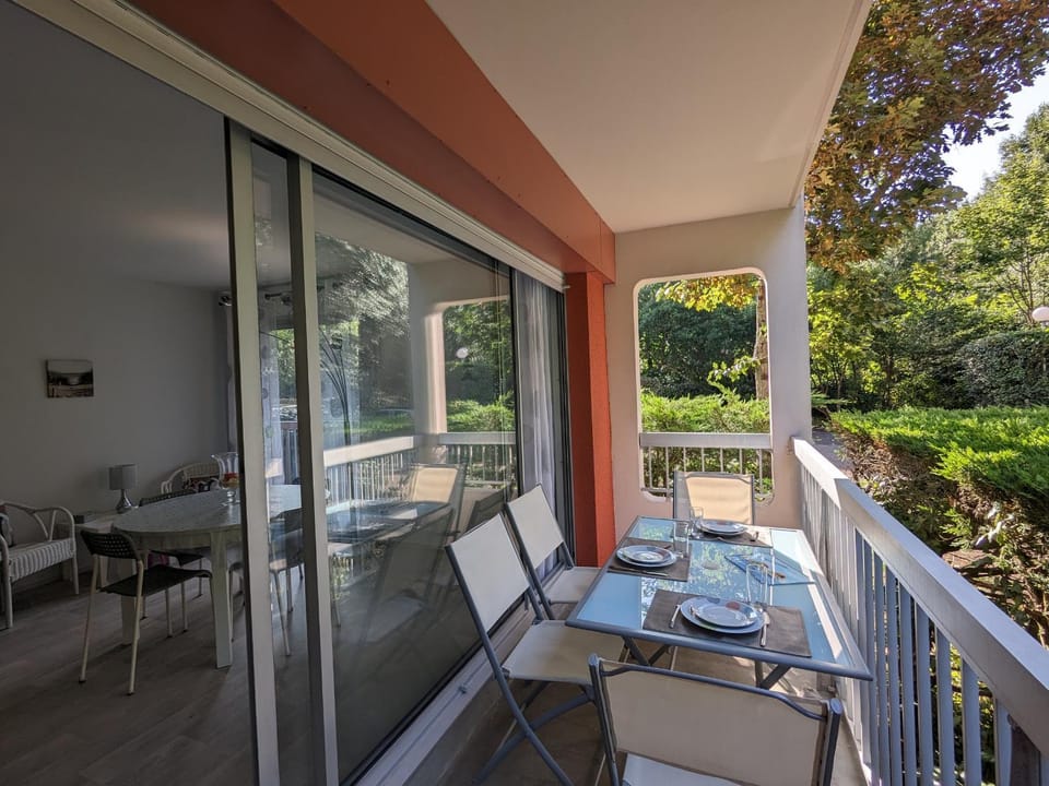 Arcachon Centre - Joli T3 Tout Confort - 4 Personnes - Balcons - Parking Sécurisé - FR-1-420-34 Apartment in Arcachon