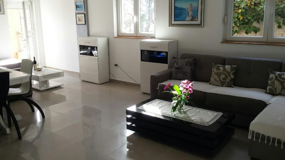 Balcony/Terrace, Living room