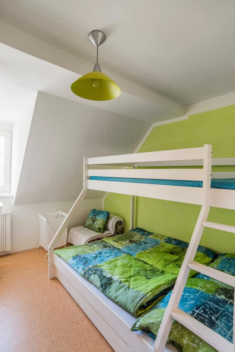 Bed, Bedroom, bunk bed