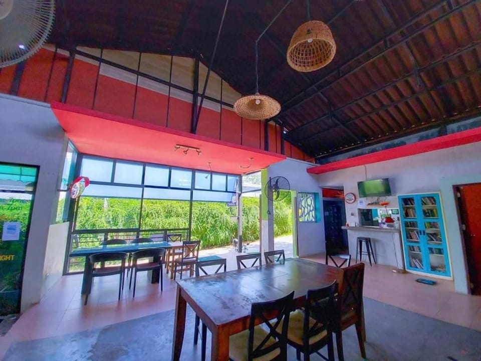 2 Home Hotel in Chalong