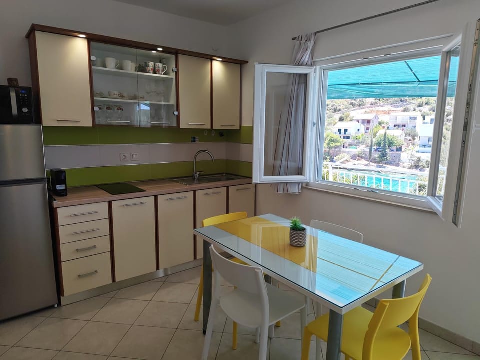 Rogoznica Seafront Apartment - Kalebova Luka Apartment in Šibenik-Knin County, Croatia
