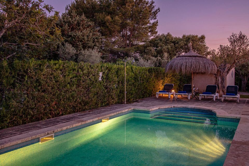 Swimming pool, Swimming pool